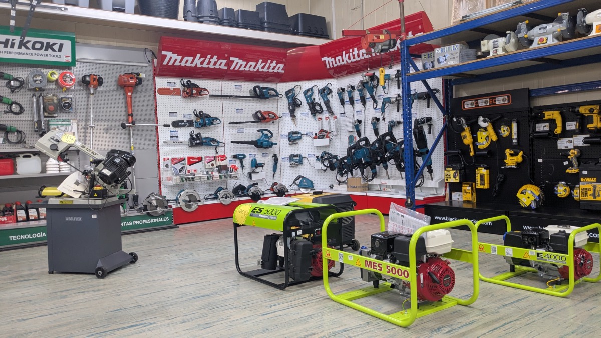 Maquinaria profesional en Hierros Molina